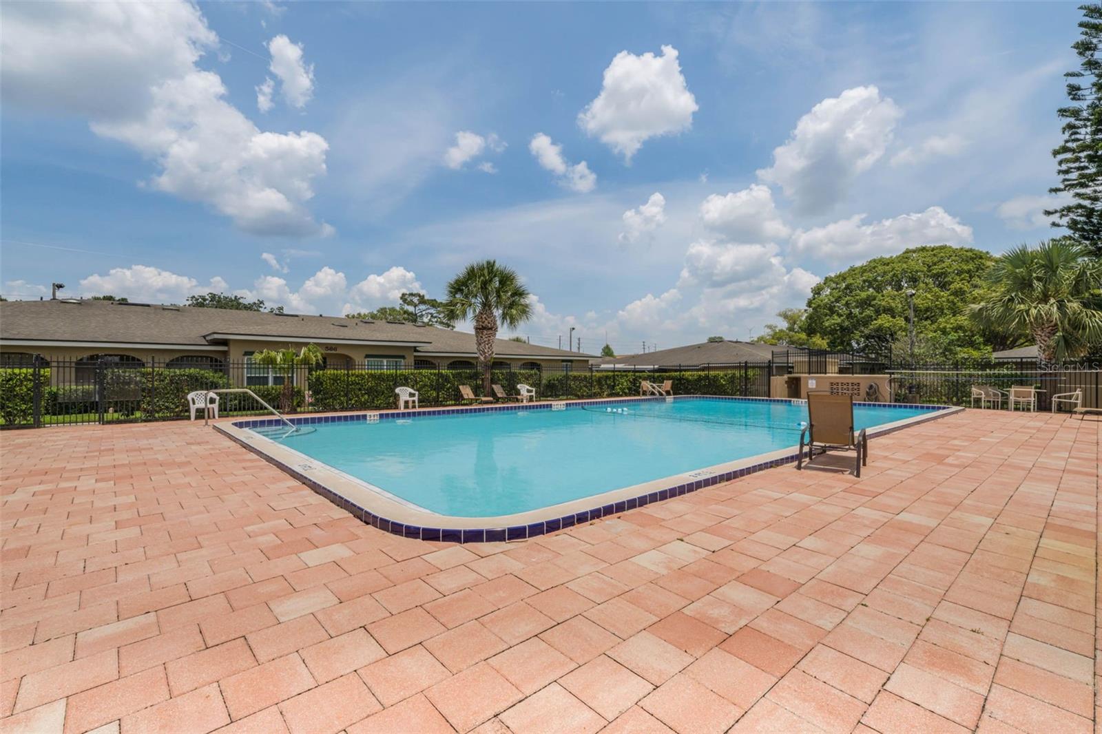 Image 42 of 84 For 527 Etna Court 105