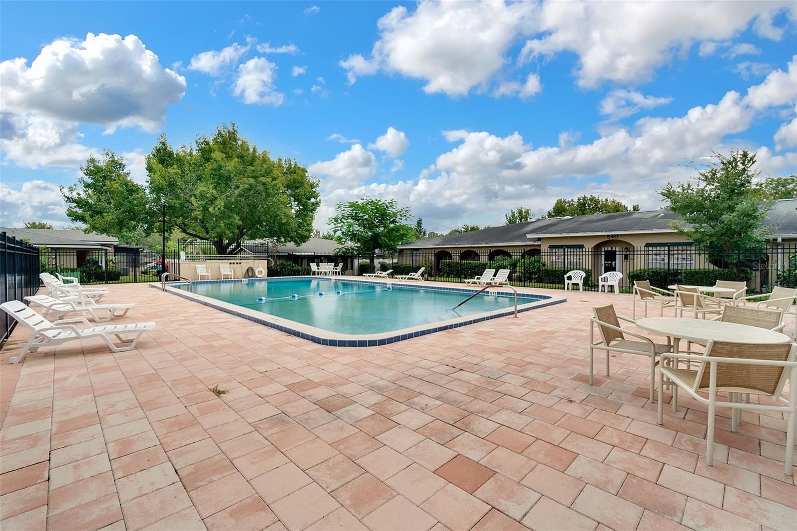 Image 43 of 84 For 527 Etna Court 105