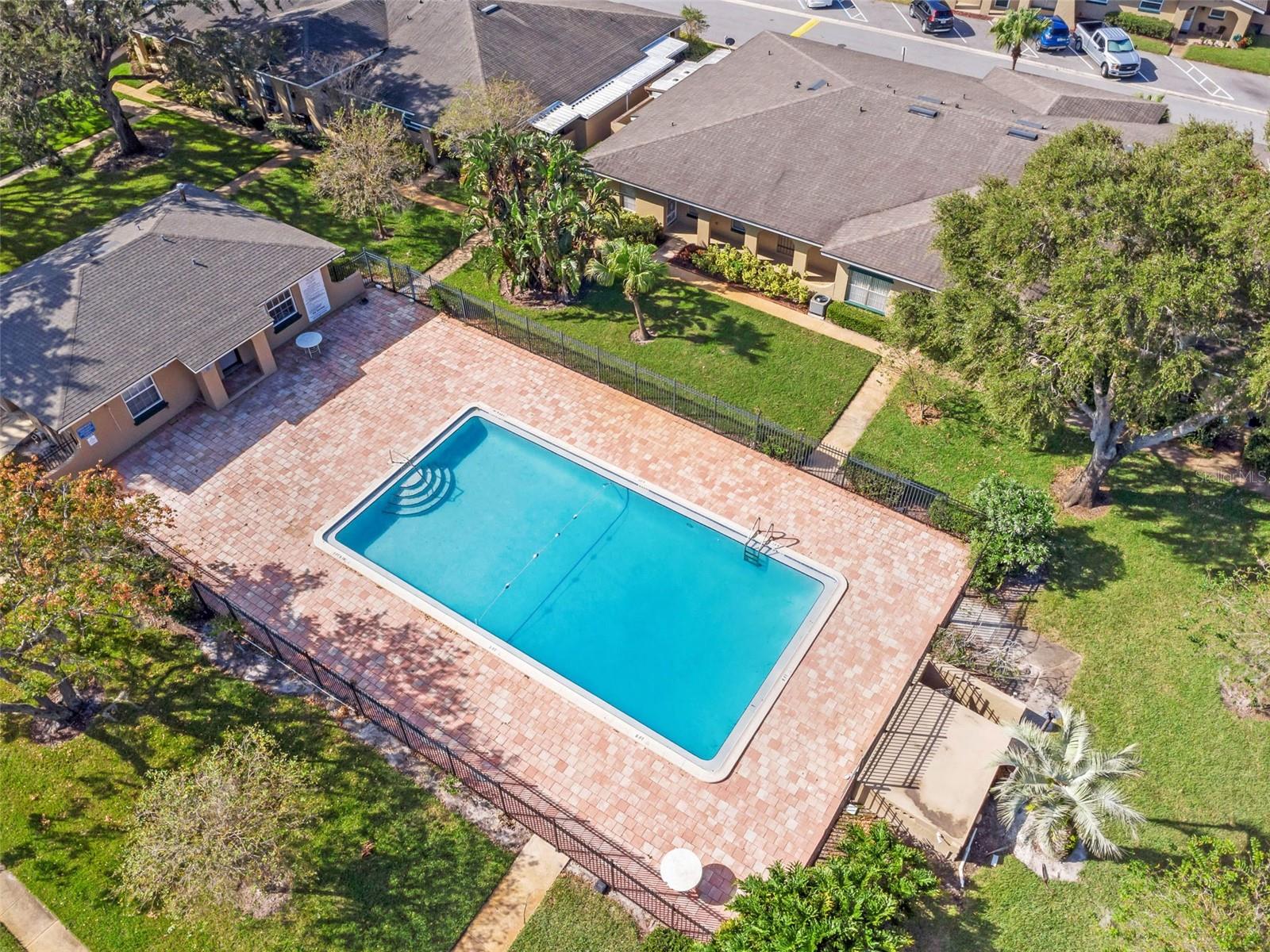 Image 45 of 84 For 527 Etna Court 105