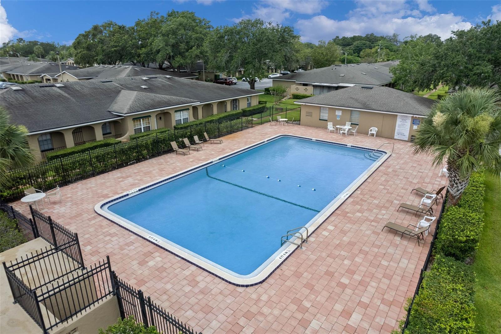 Image 51 of 84 For 527 Etna Court 105