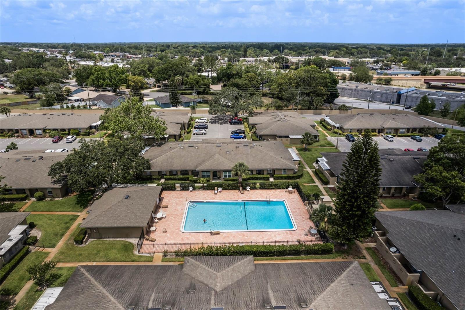 Image 53 of 84 For 527 Etna Court 105