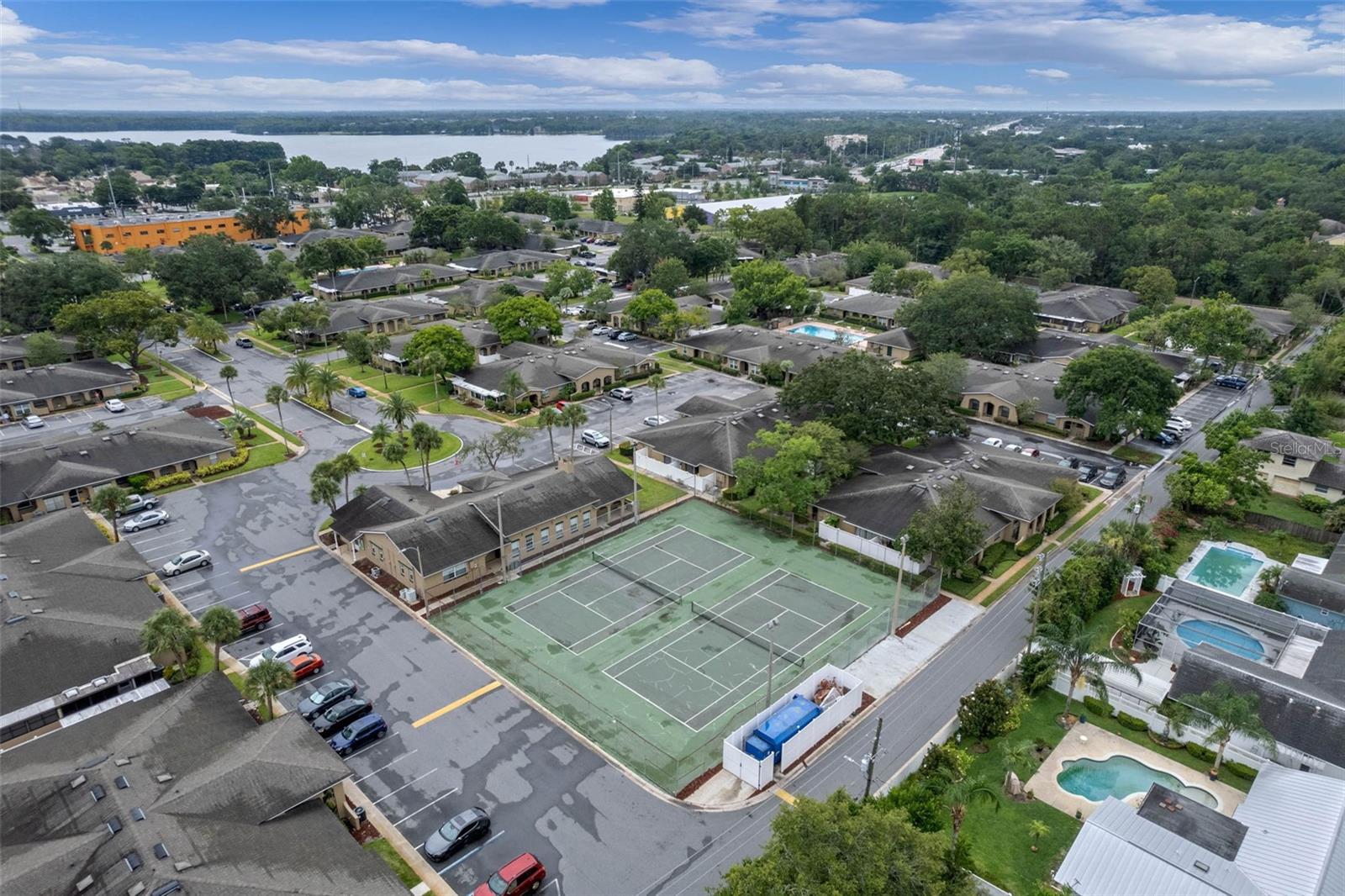 Image 59 of 84 For 527 Etna Court 105