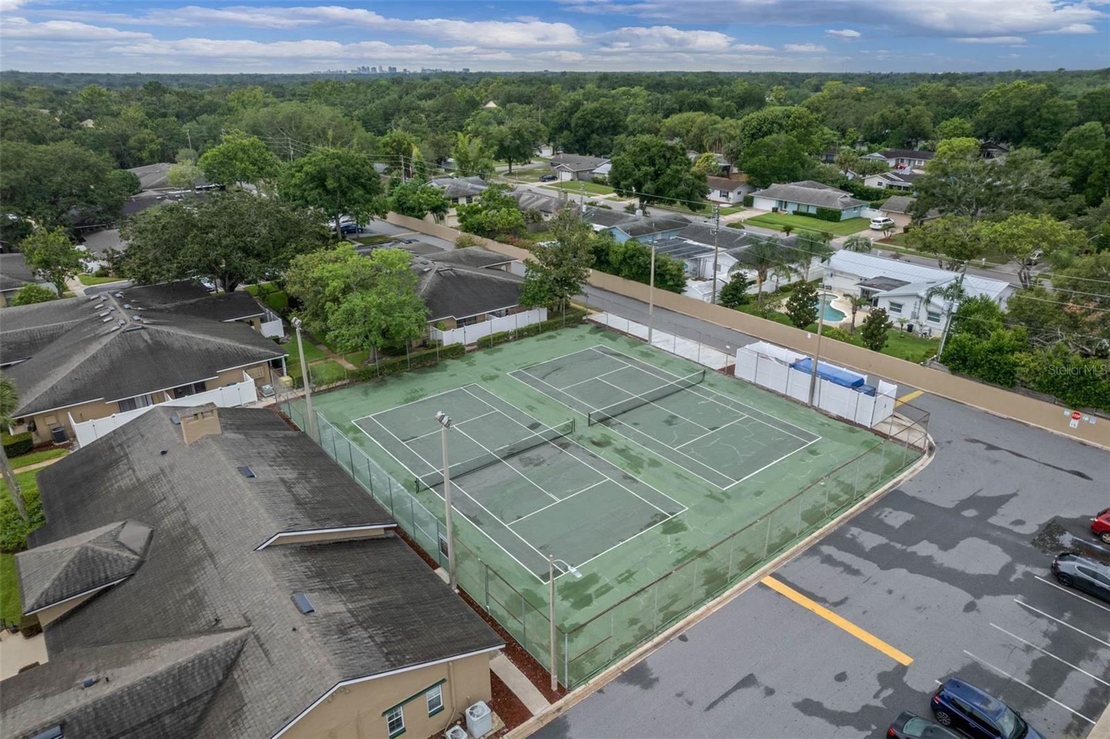 Image 60 of 84 For 527 Etna Court 105