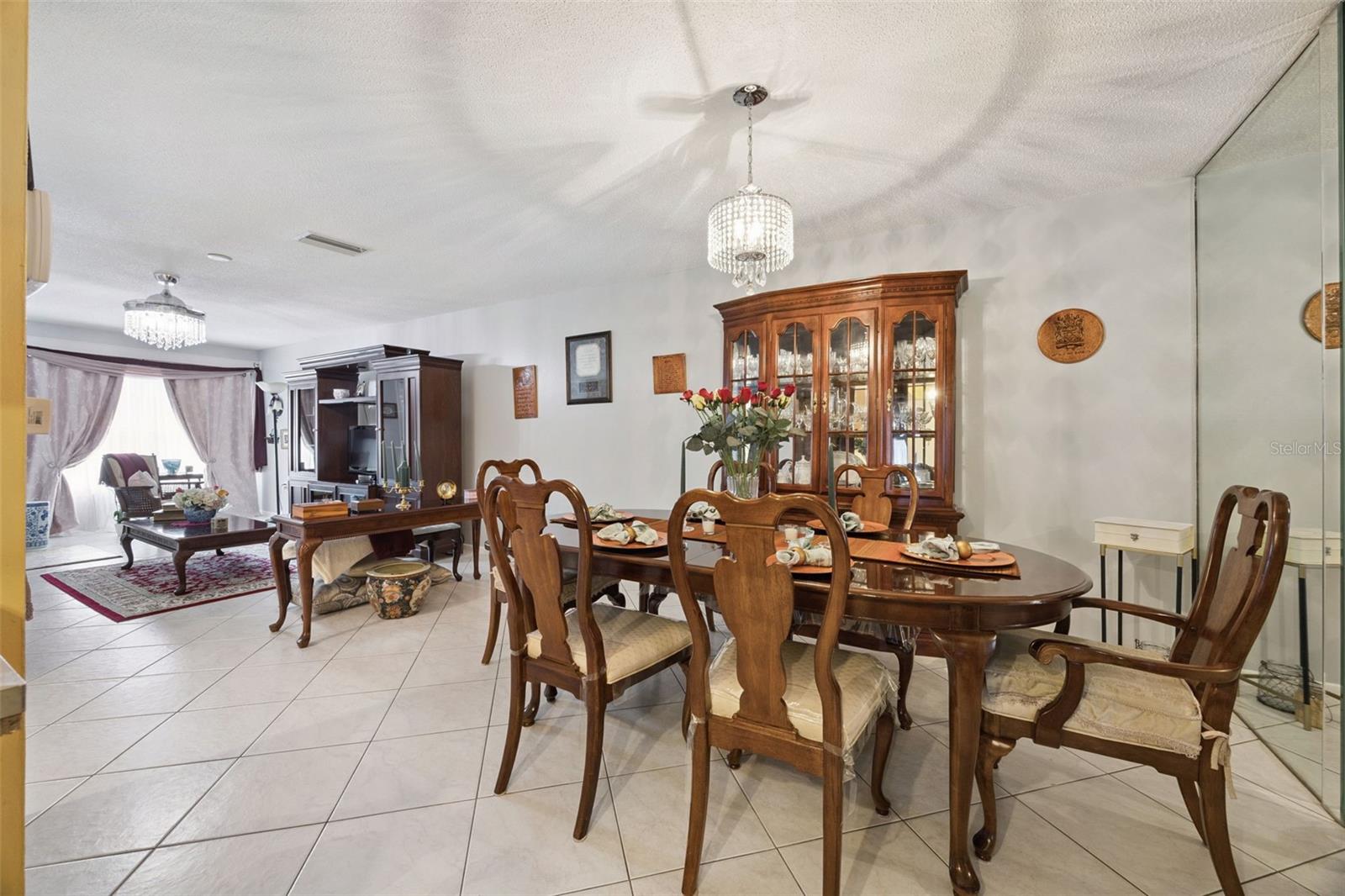 Image 7 of 84 For 527 Etna Court 105