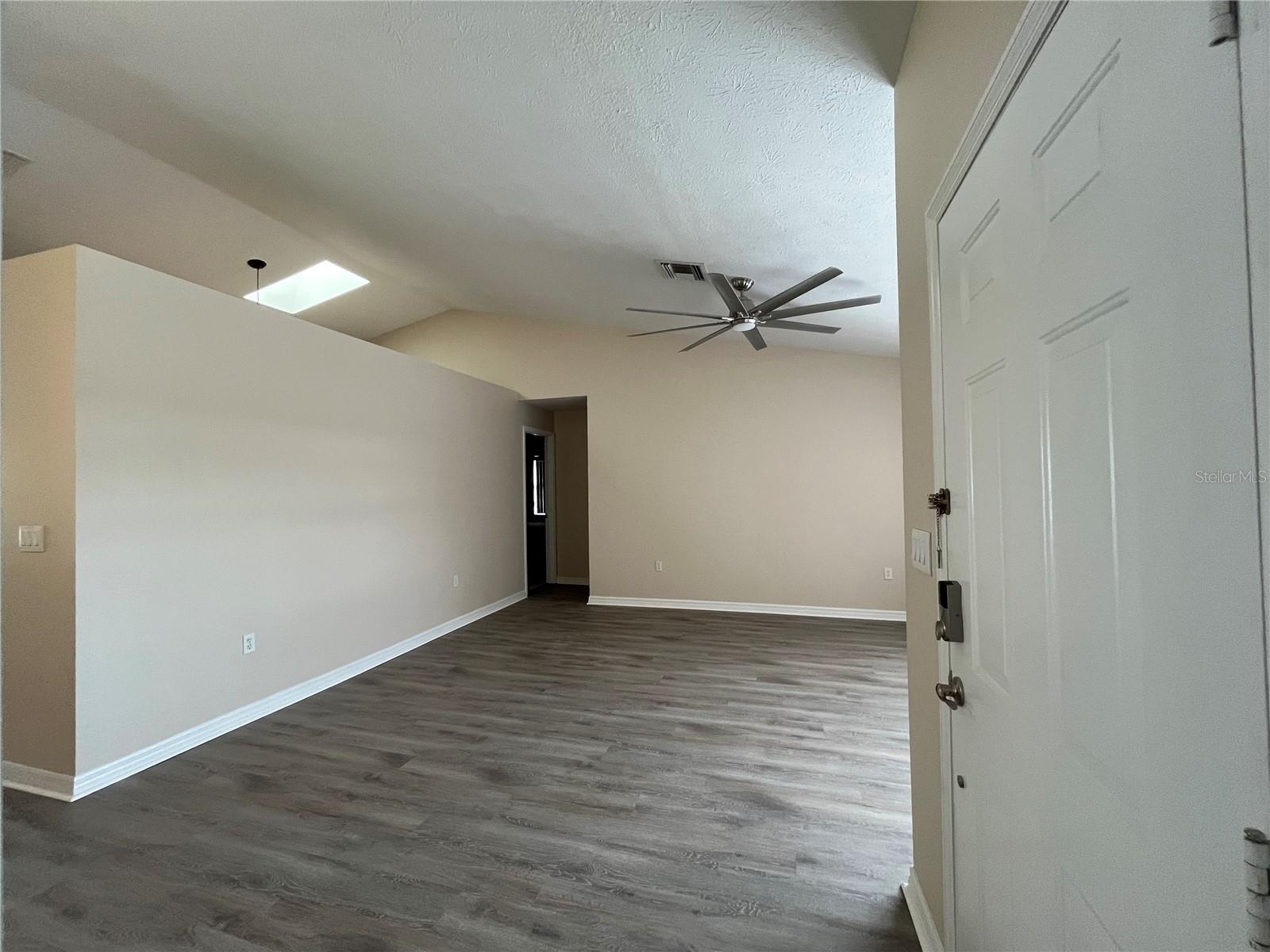 Image 6 of 65 For 3063 Lake June Boulevard