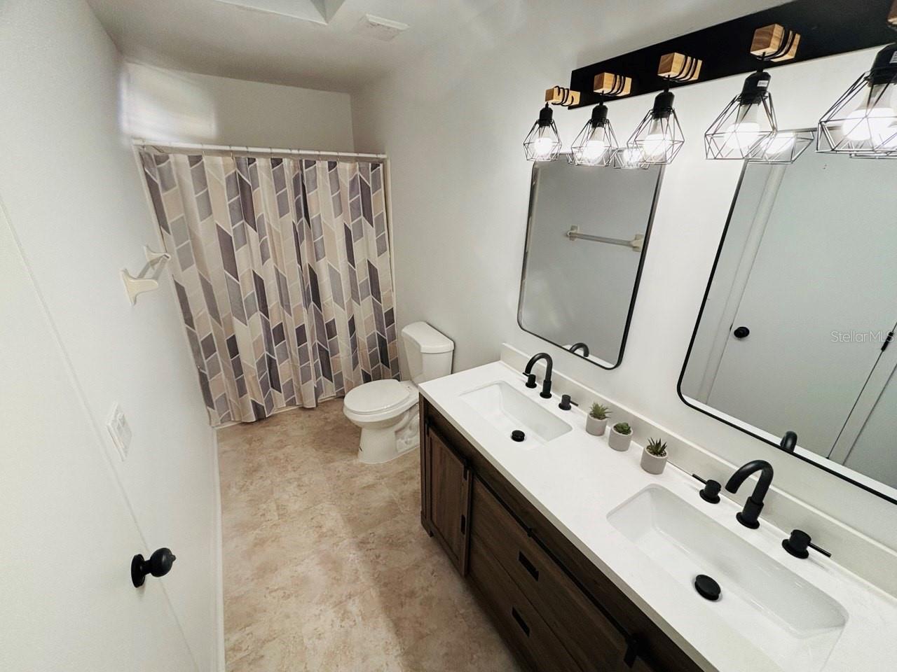 Image 10 of 16 For 1831 Foxhall Circle