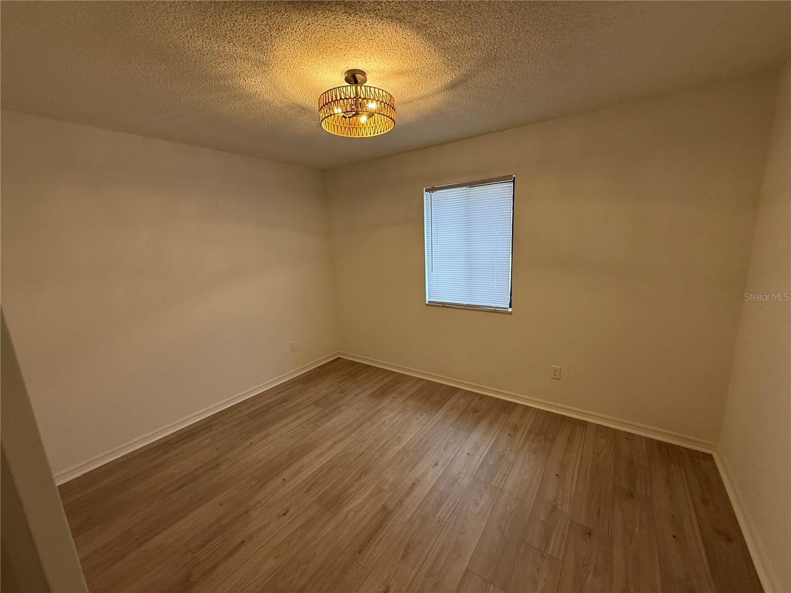 Image 8 of 16 For 1831 Foxhall Circle