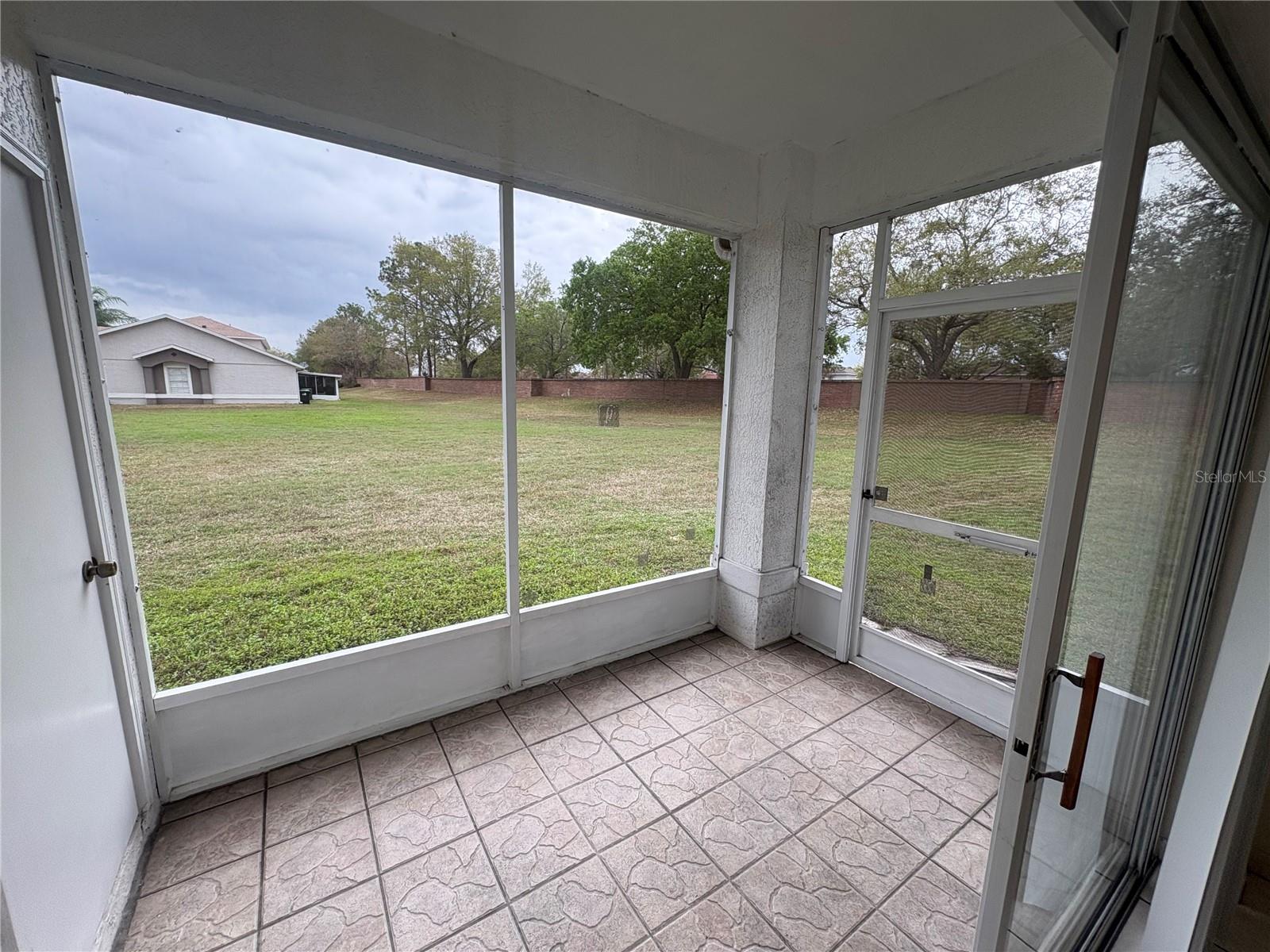 Image 16 of 17 For 14556 Laguna Beach Circle