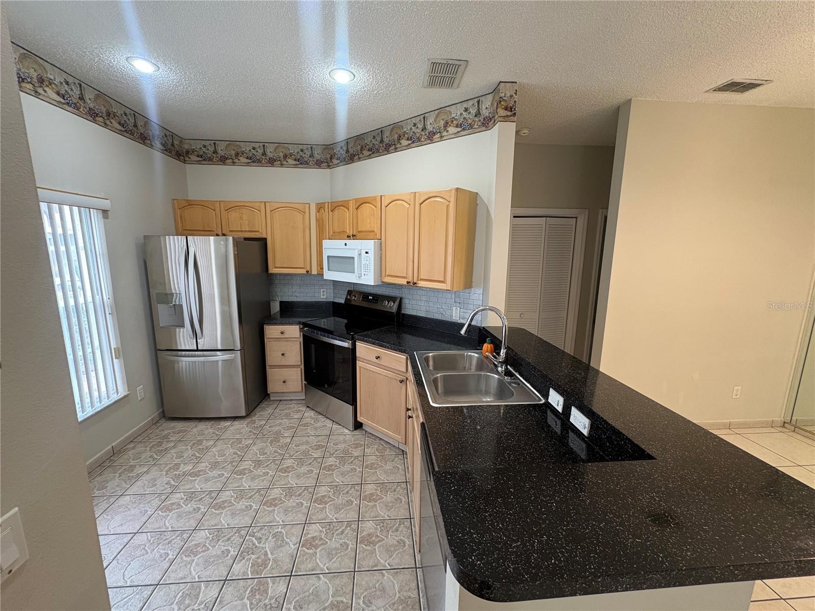 Image 8 of 17 For 14556 Laguna Beach Circle