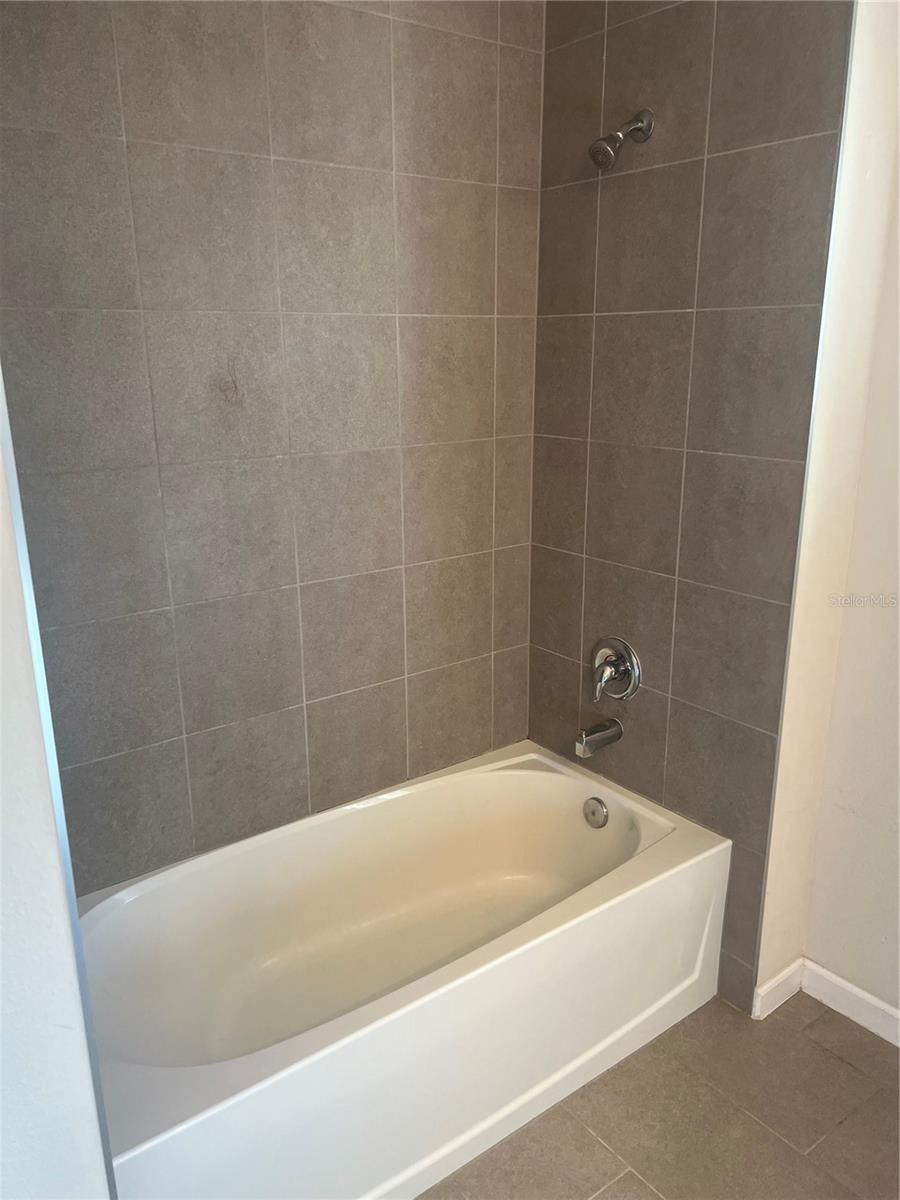 Image 18 of 21 For 5155 91st Street