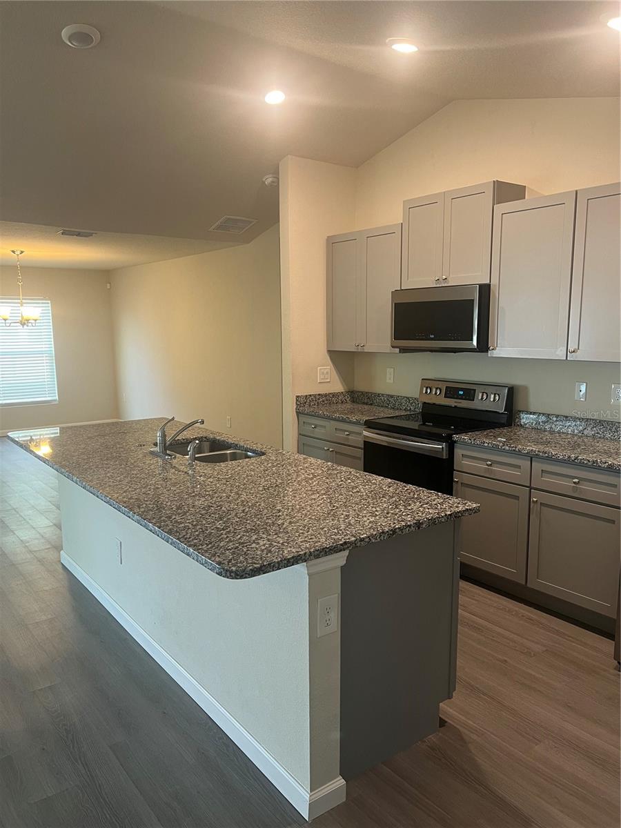 Image 5 of 21 For 5155 91st Street