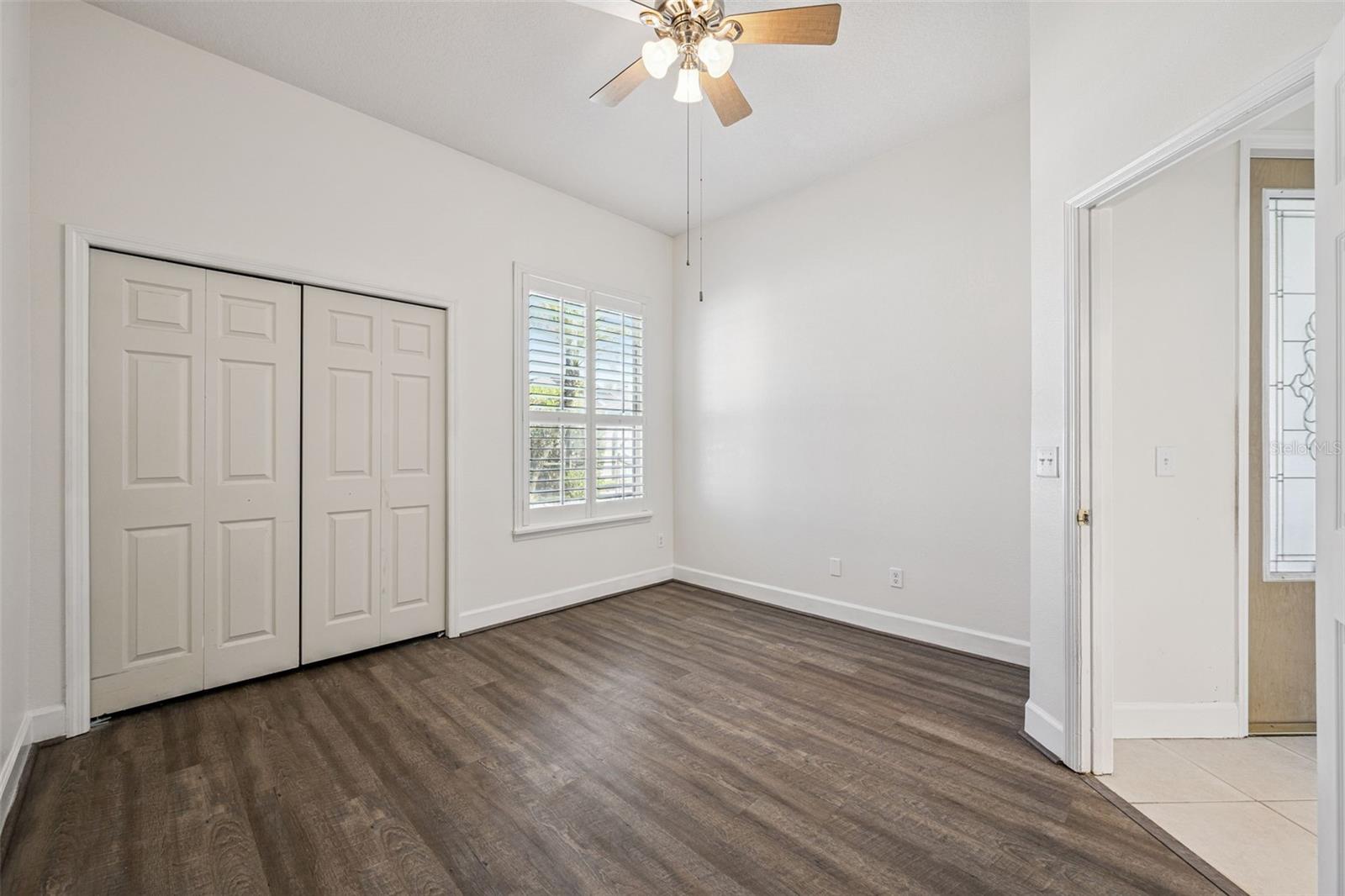 Image 17 of 35 For 8072 Canyon Lake Circle