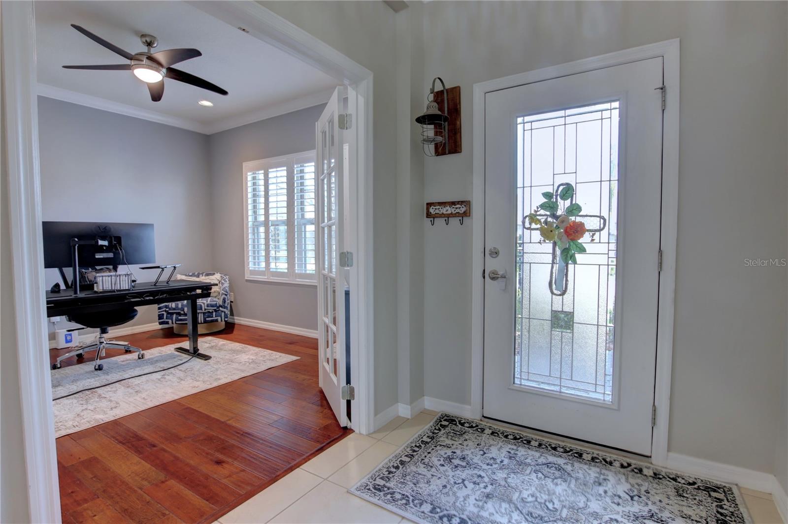 Image 21 of 42 For 927 Sherbourne Circle