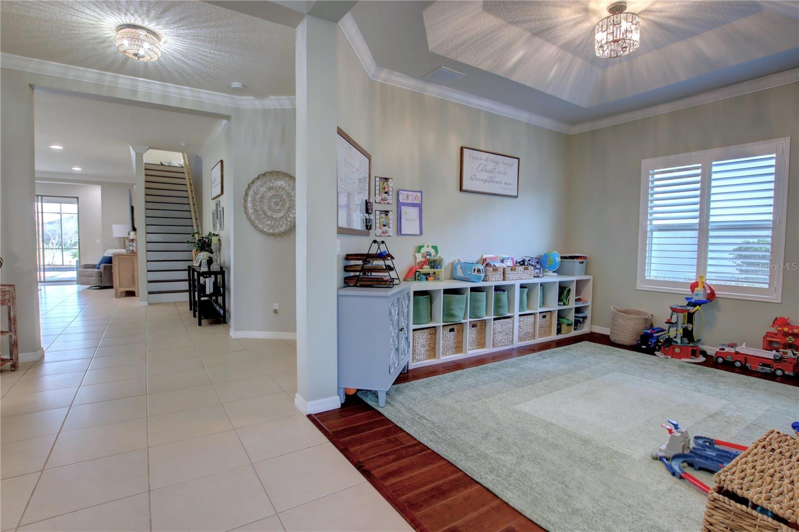 Image 22 of 42 For 927 Sherbourne Circle