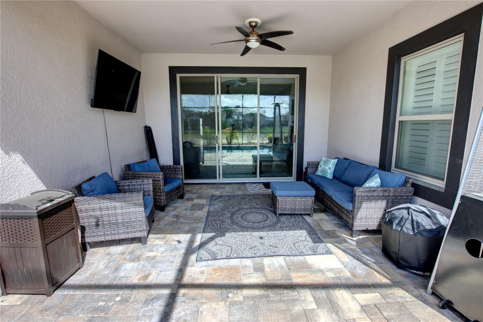 Image 40 of 42 For 927 Sherbourne Circle