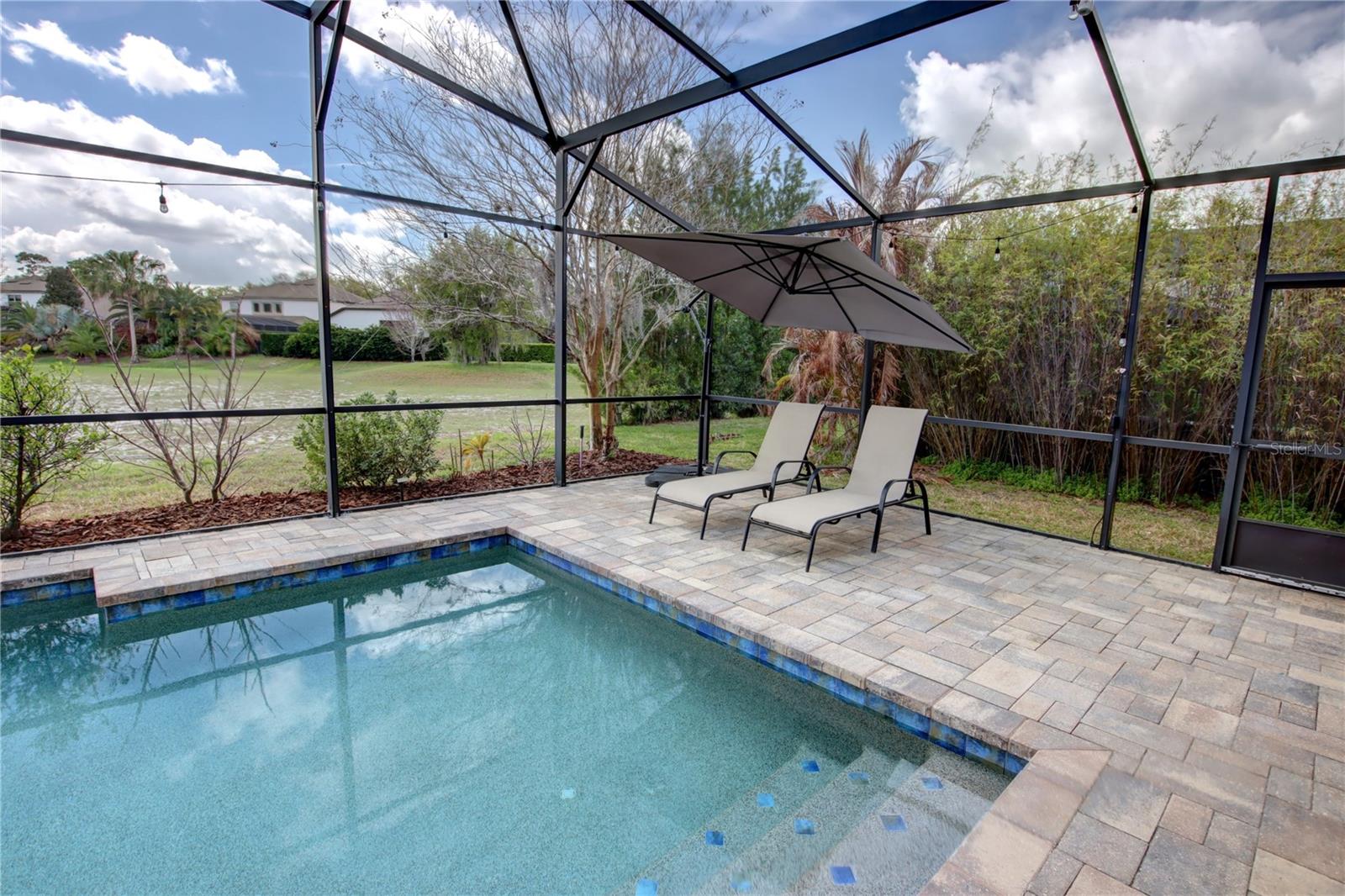 Image 41 of 42 For 927 Sherbourne Circle