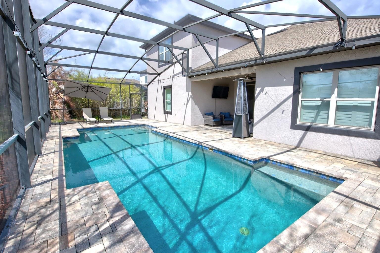 Image 5 of 42 For 927 Sherbourne Circle