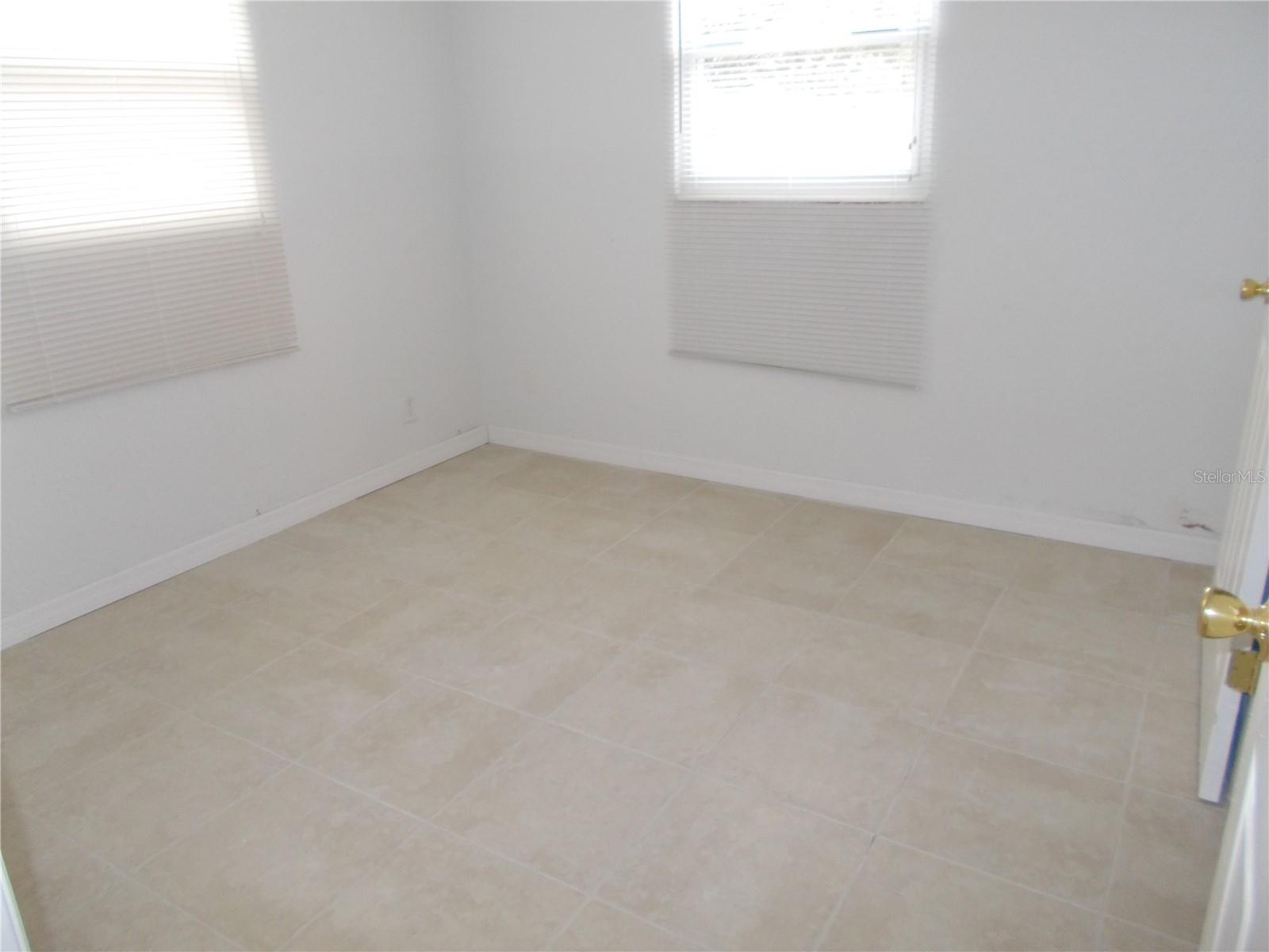 Image 11 of 20 For 6812 82nd Avenue N