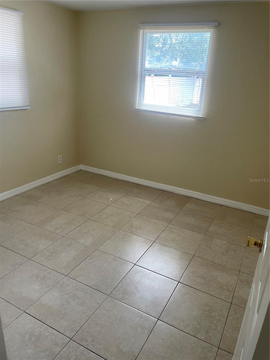 Image 12 of 20 For 6812 82nd Avenue N