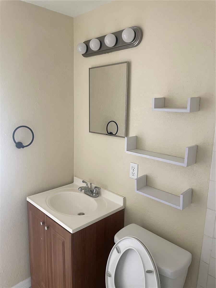 Image 14 of 20 For 6812 82nd Avenue N