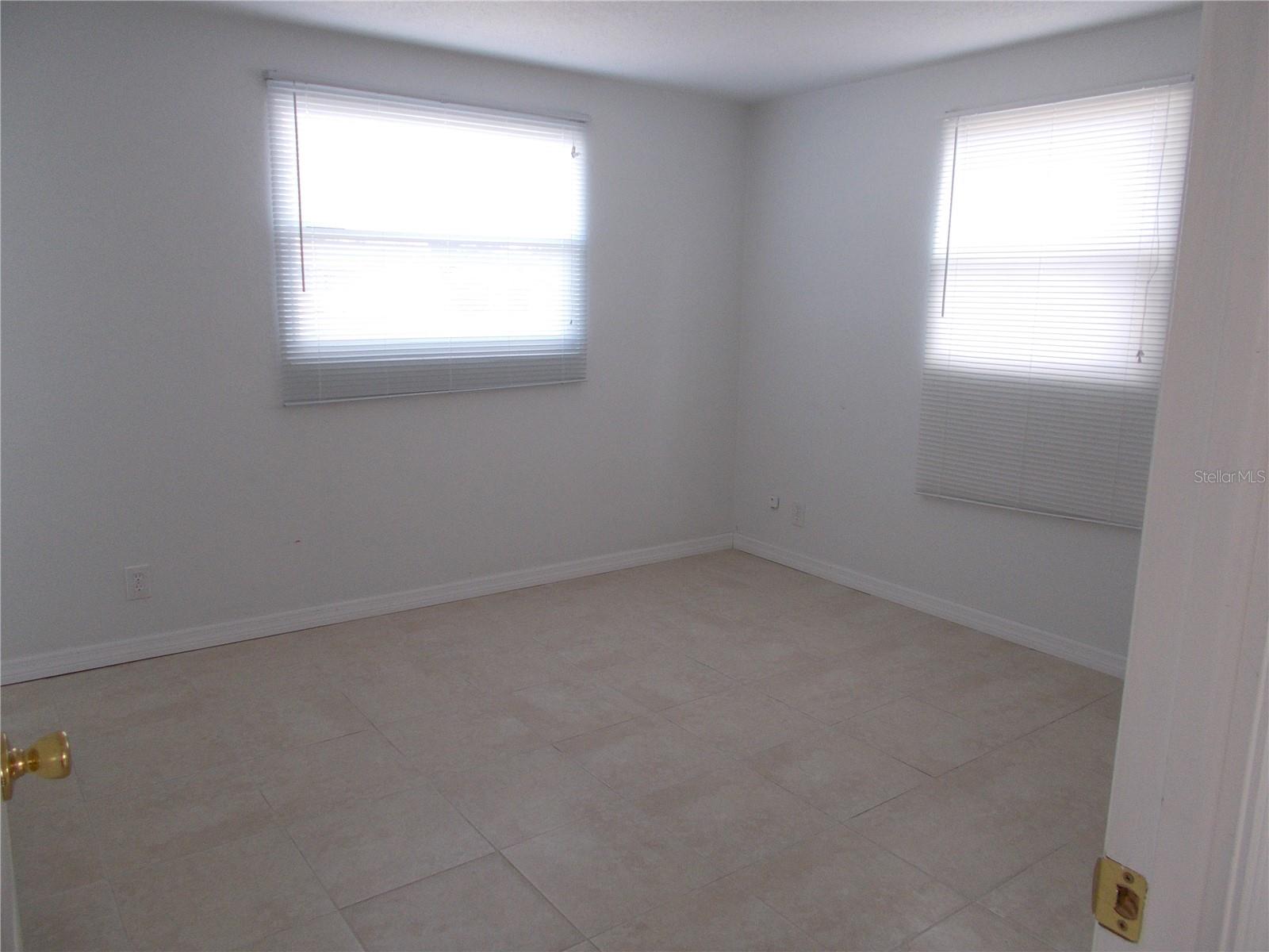 Image 17 of 20 For 6812 82nd Avenue N