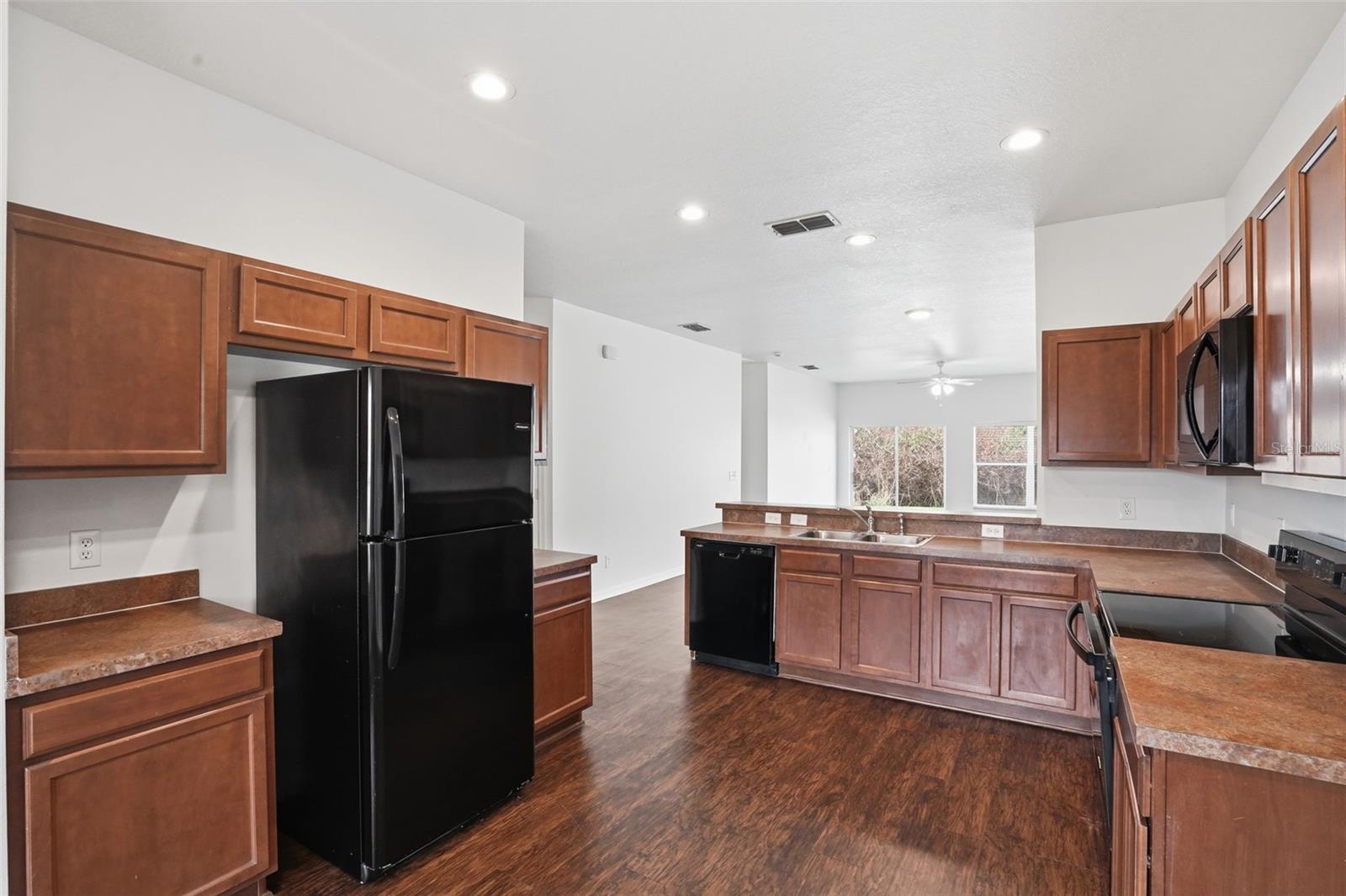 Image 16 of 31 For 1216 Maplebrook Drive