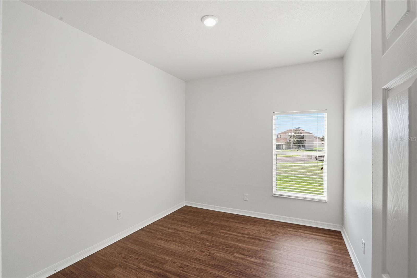 Image 17 of 31 For 1216 Maplebrook Drive