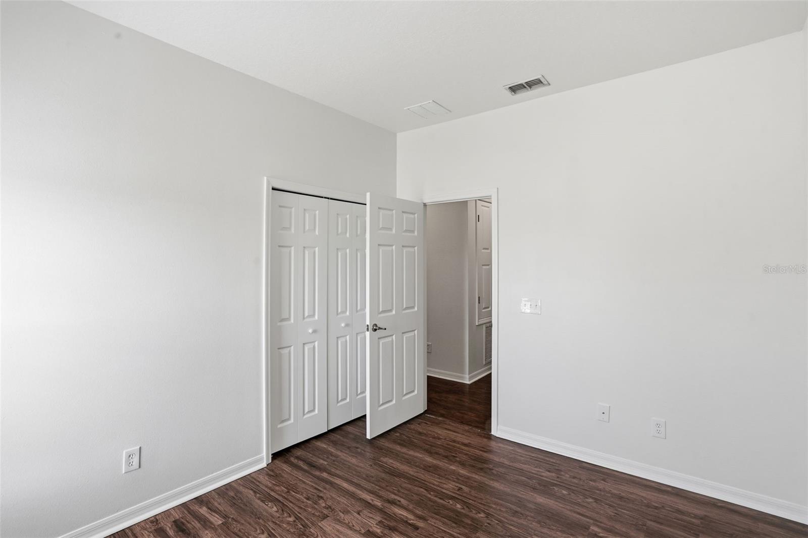 Image 18 of 31 For 1216 Maplebrook Drive