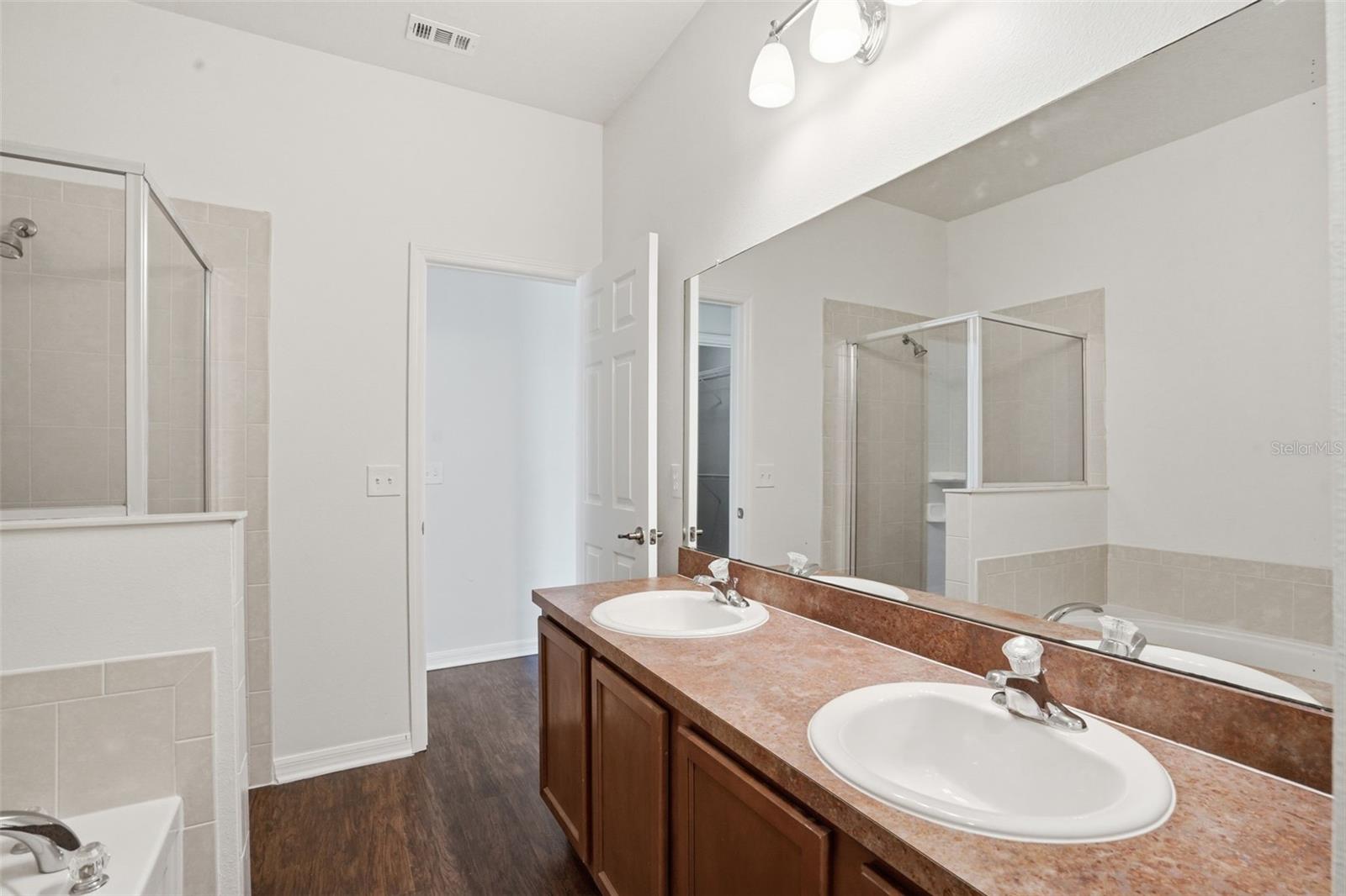 Image 26 of 31 For 1216 Maplebrook Drive