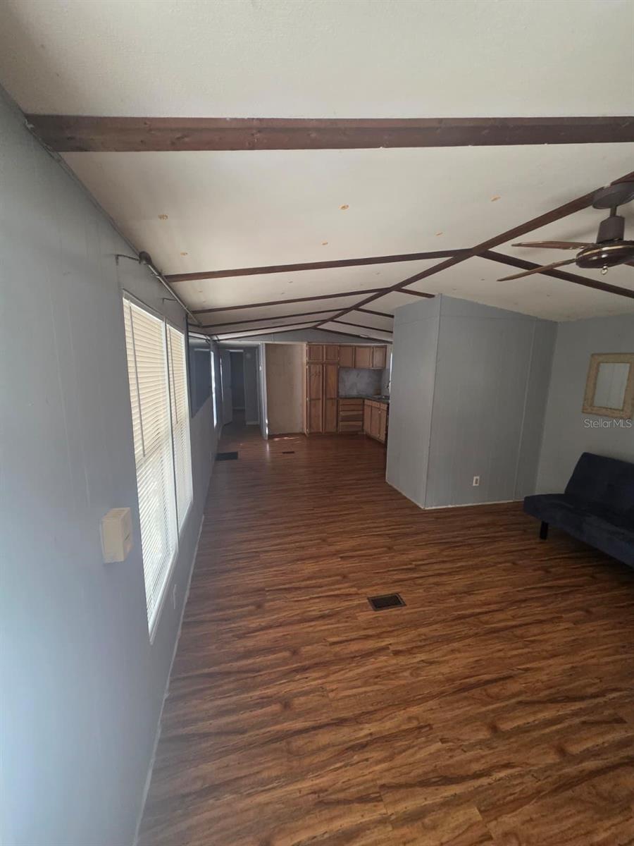 Image 4 of 11 For 2211 Ronald Reagan Parkway