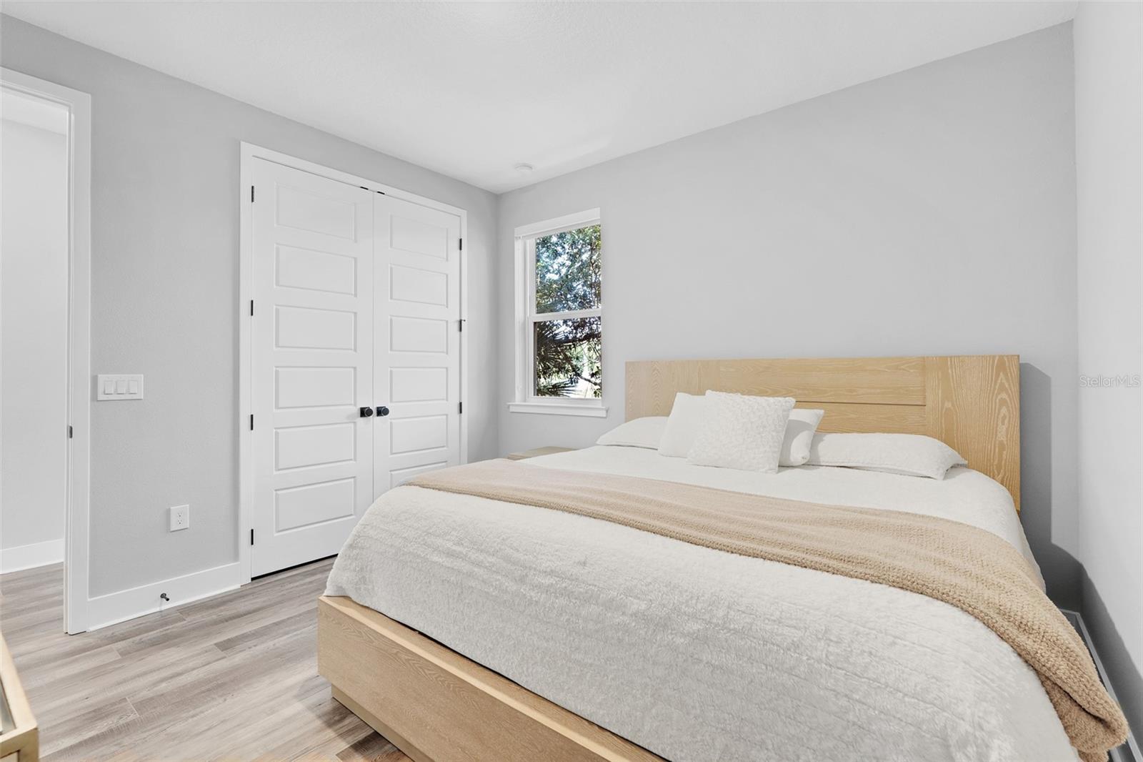 Image 32 of 44 For 1805 Fern Creek Avenue