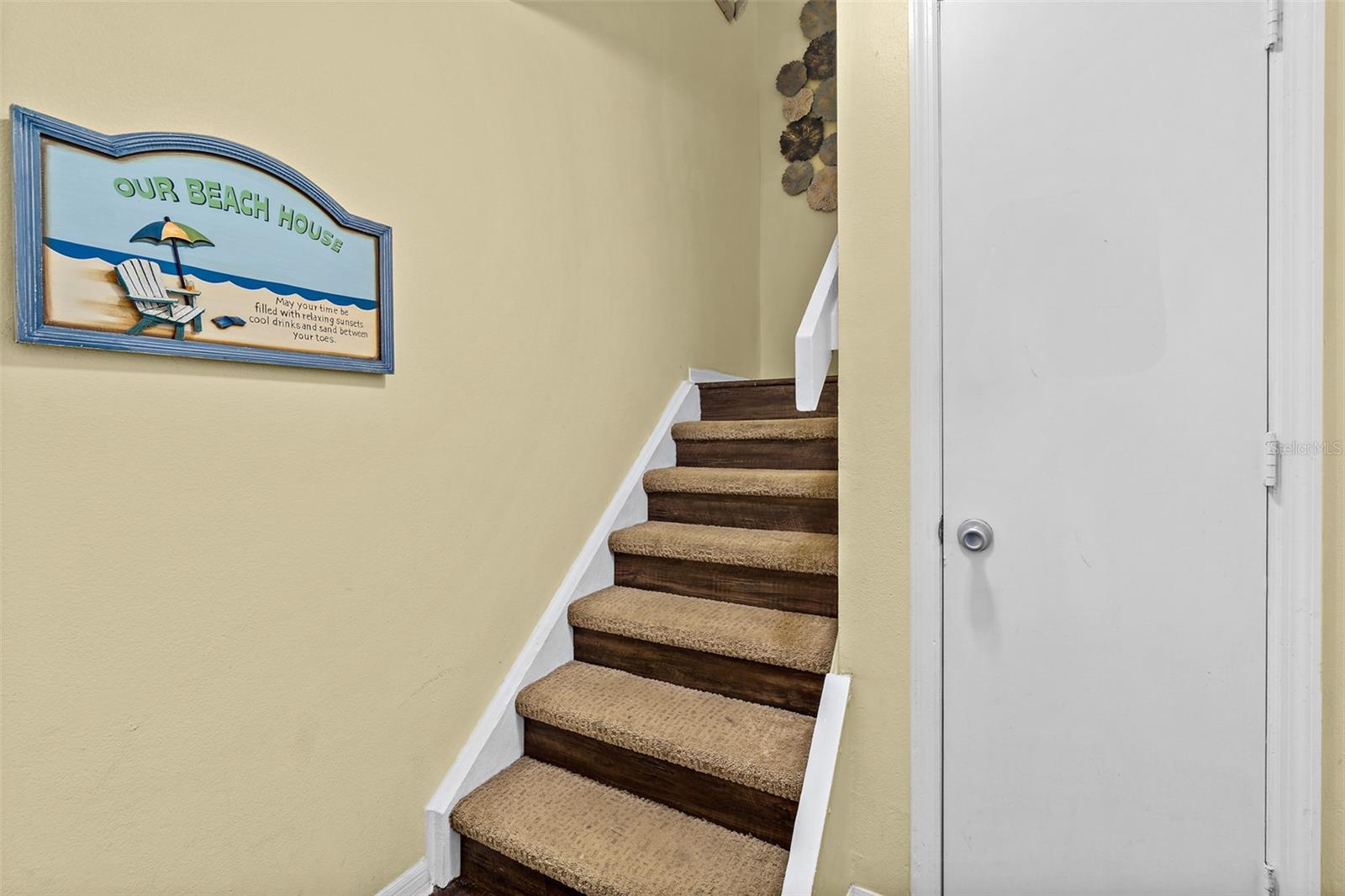 Image 23 of 32 For 8600 Ridgewood Avenue 1311