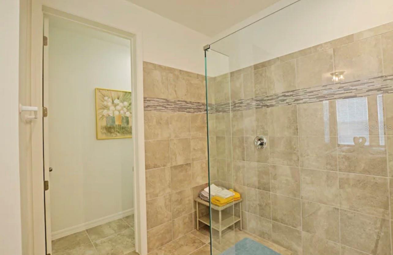 Image 37 of 77 For 8947 Amelia Downs Trail