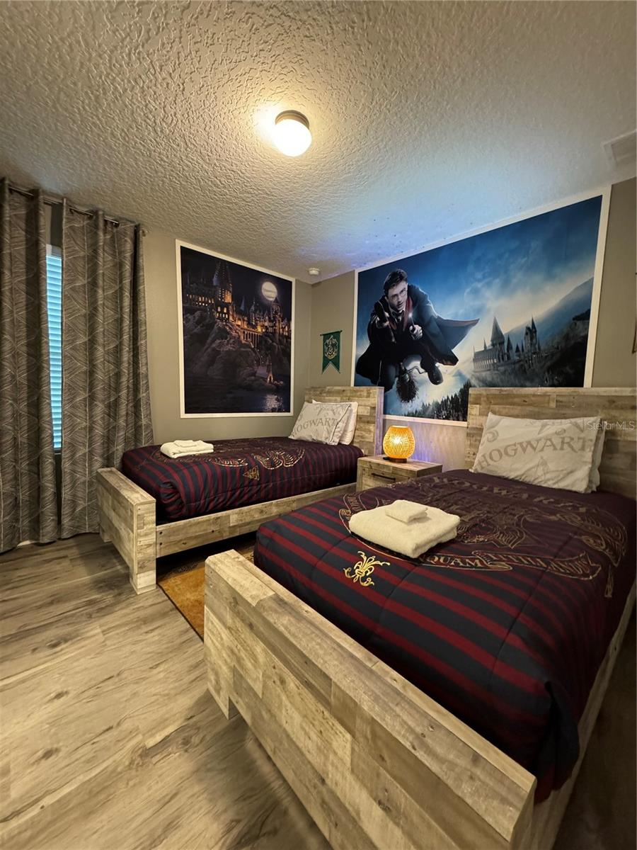 Image 42 of 77 For 8947 Amelia Downs Trail