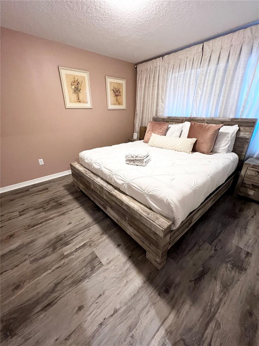 Image 47 of 77 For 8947 Amelia Downs Trail