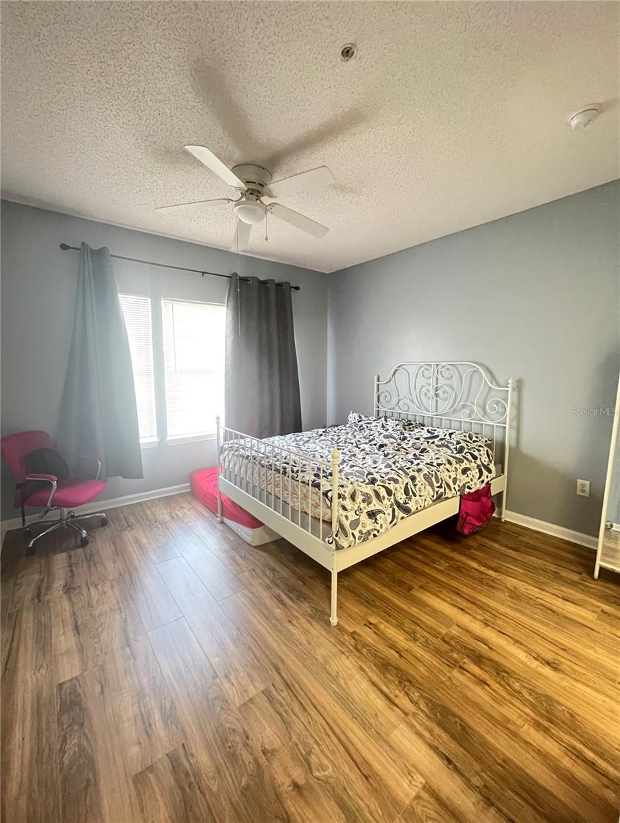 Image 18 of 35 For 12203 Wild Iris Way  112