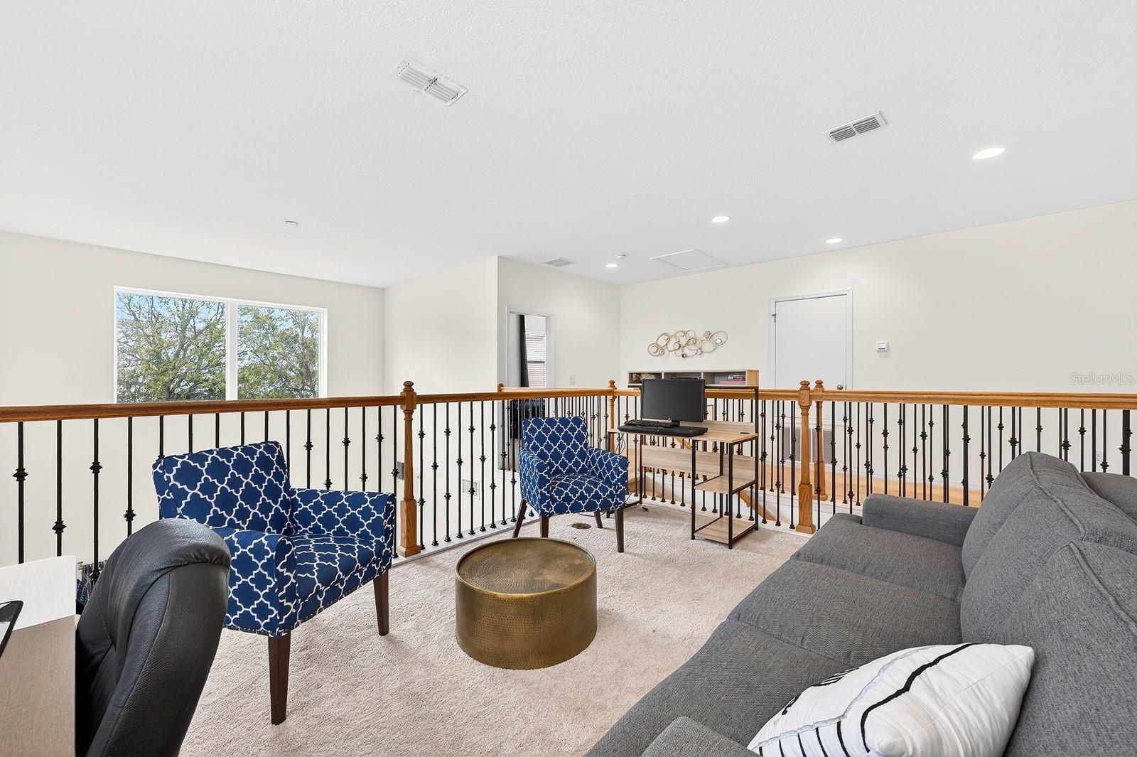 Image 18 of 27 For 544 Red Rose Lane