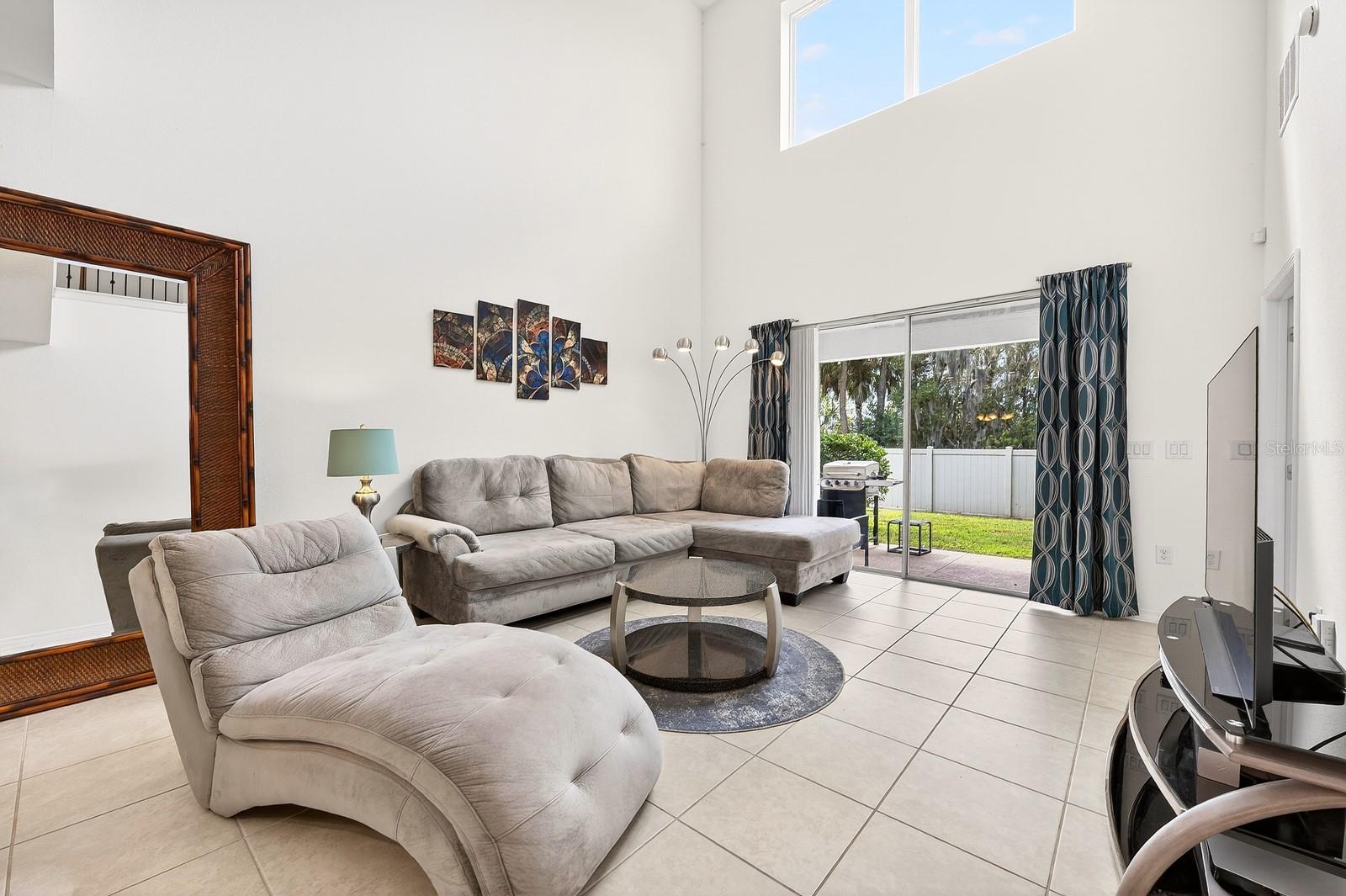 Image 4 of 27 For 544 Red Rose Lane