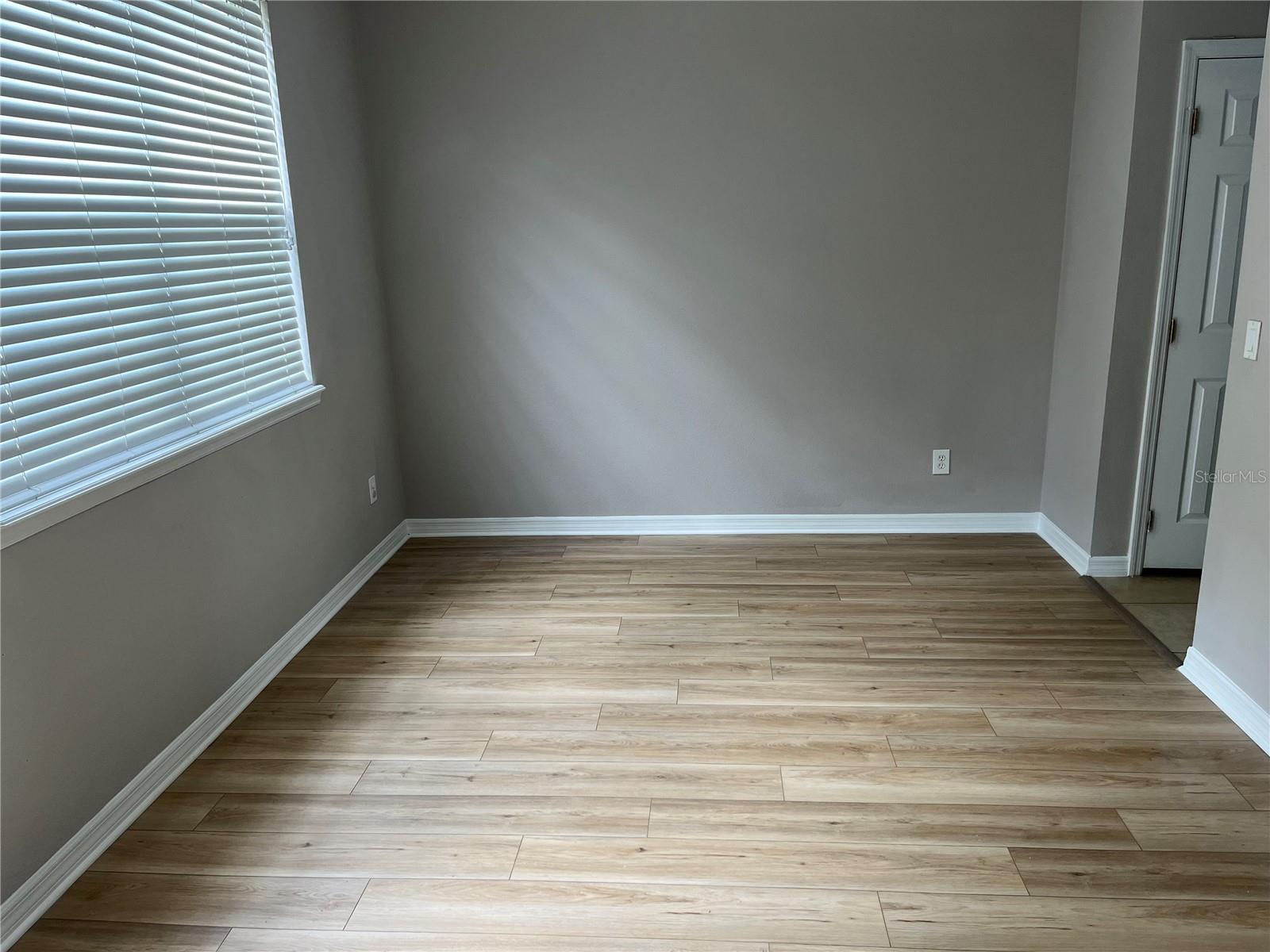 Image 7 of 8 For 8921 Newmarket Drive