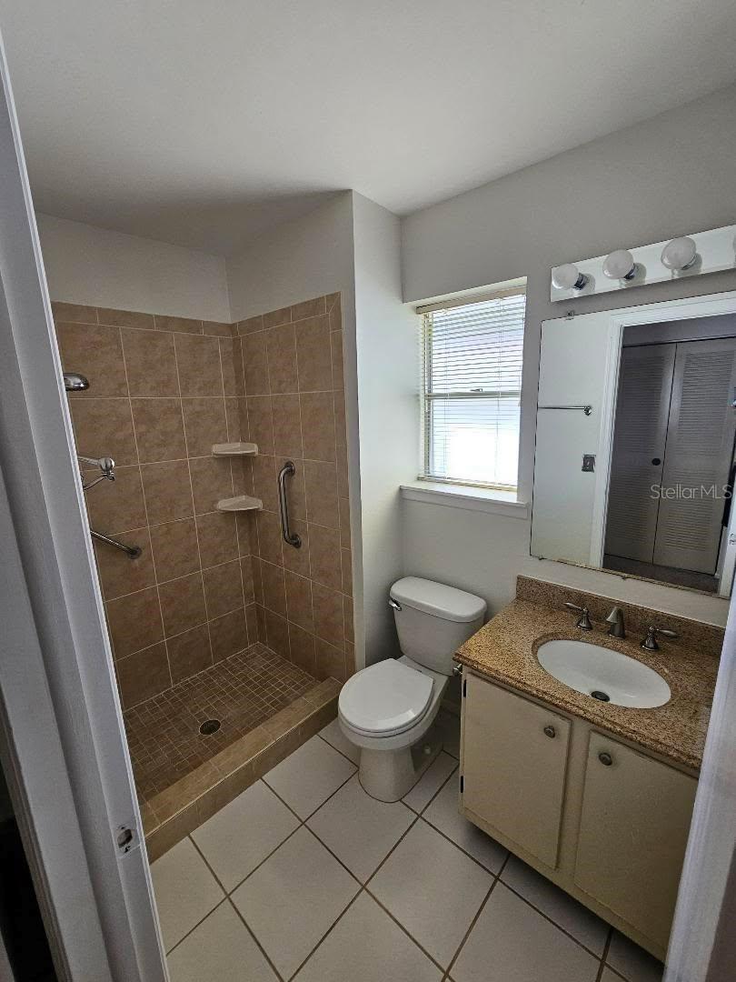 Image 11 of 12 For 3154 Cloverplace Drive 139