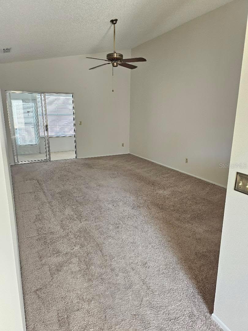 Image 6 of 12 For 3154 Cloverplace Drive 139