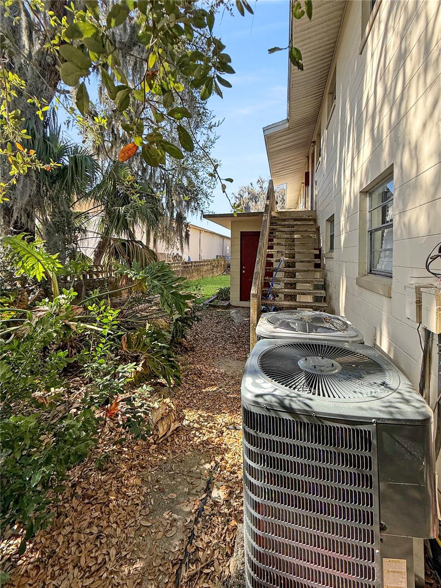 Image 13 of 14 For 820 State Avenue 2