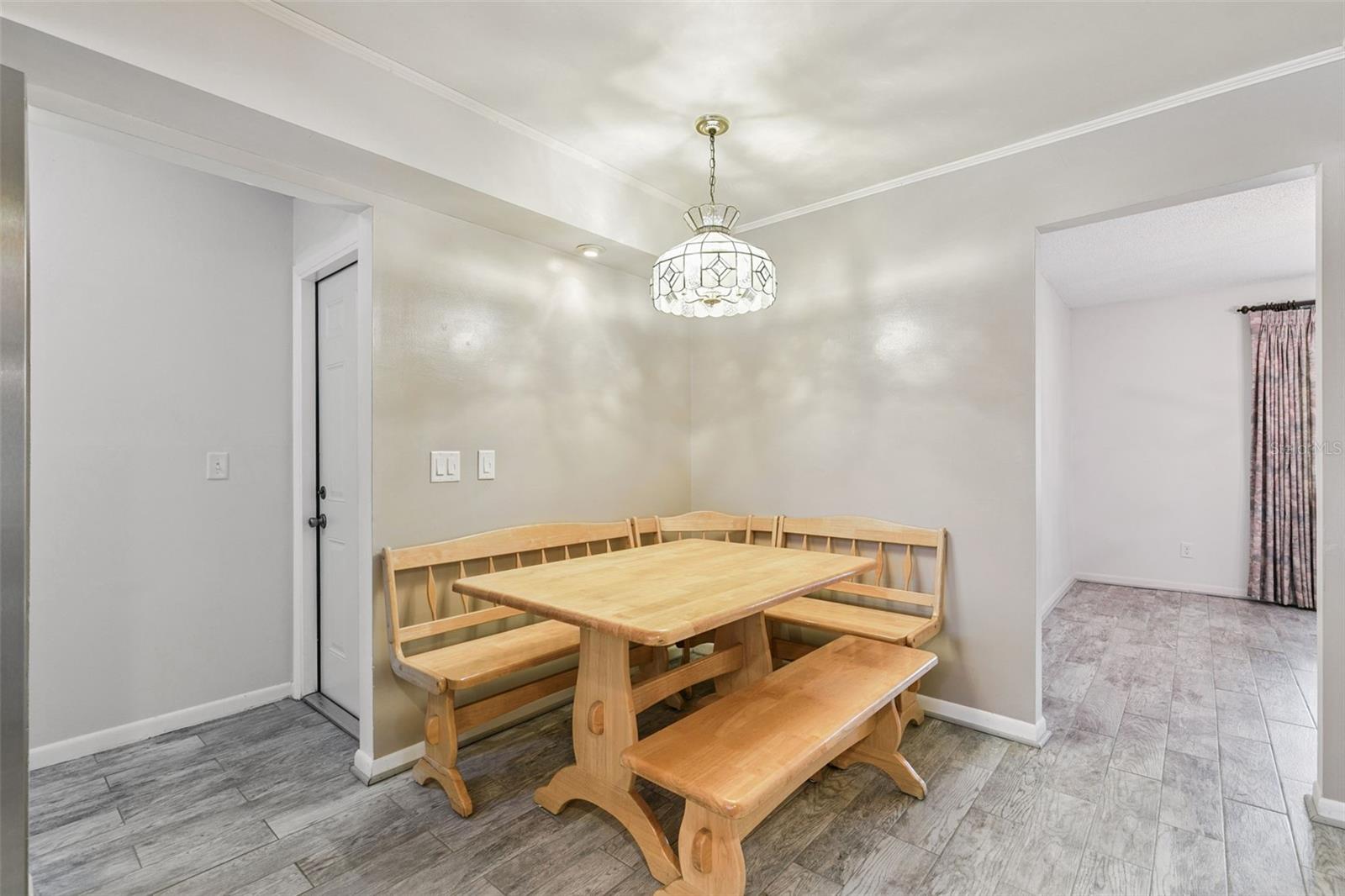 Image 10 of 50 For 113 Rose Briar Drive