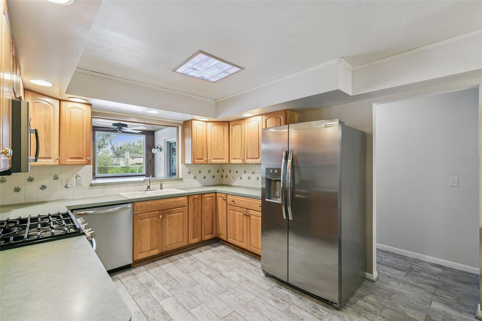 Image 11 of 50 For 113 Rose Briar Drive