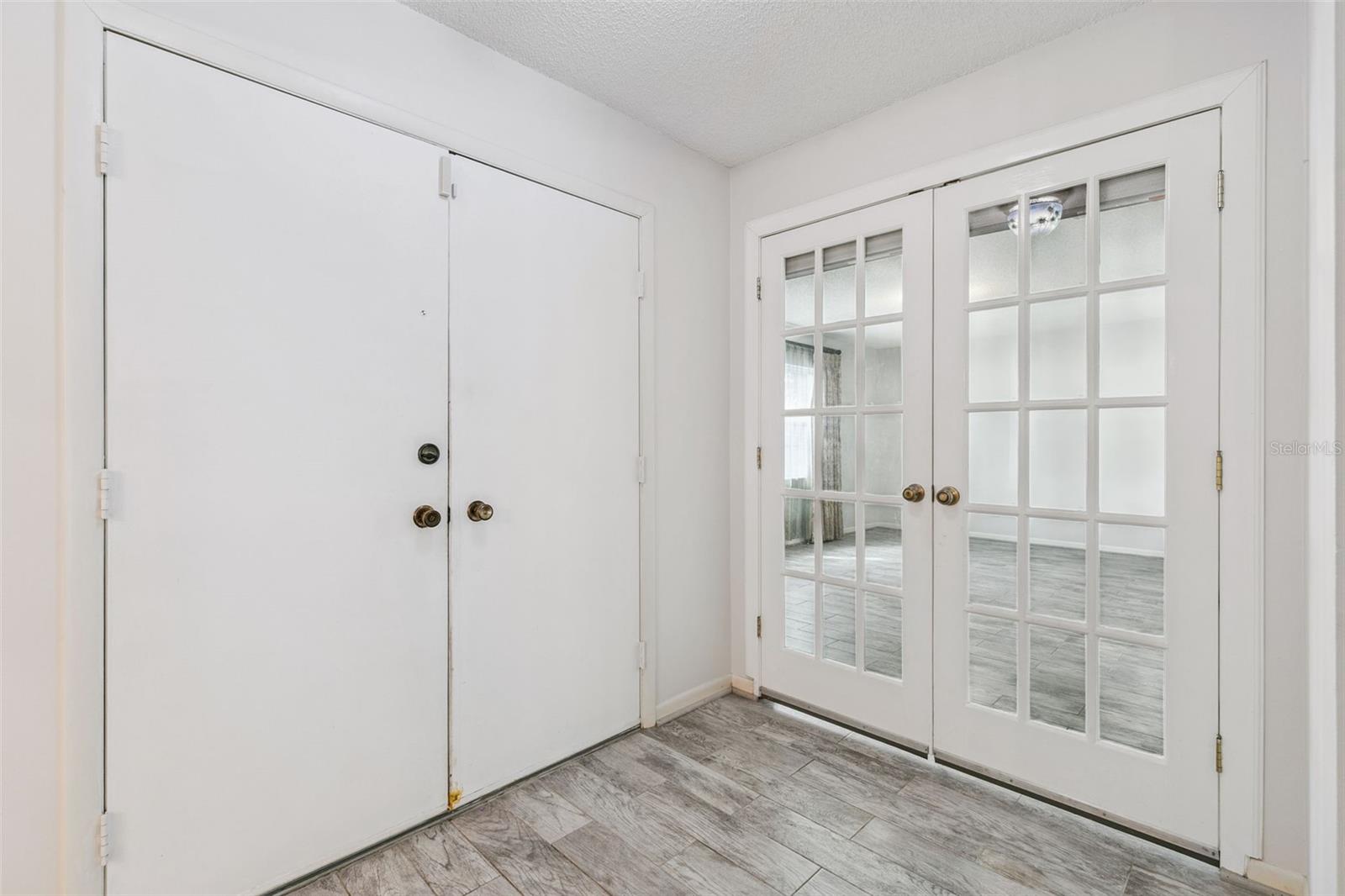 Image 14 of 50 For 113 Rose Briar Drive