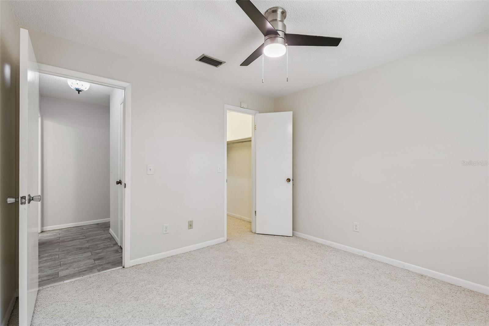 Image 19 of 50 For 113 Rose Briar Drive