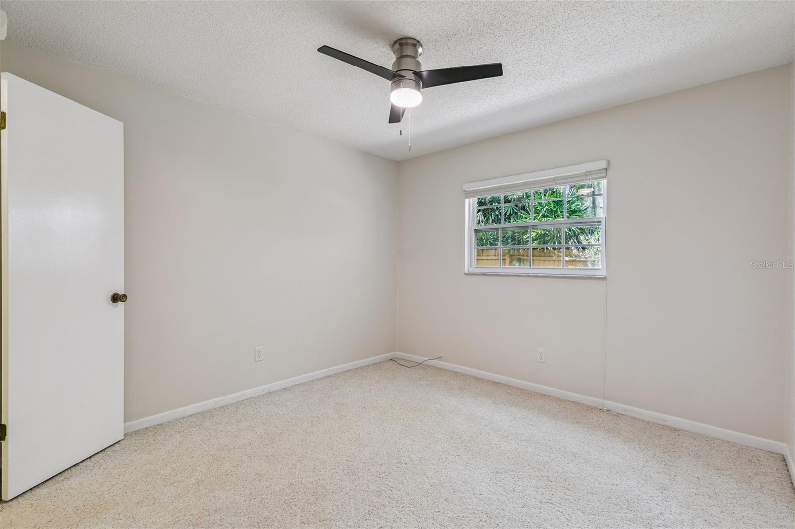 Image 20 of 50 For 113 Rose Briar Drive