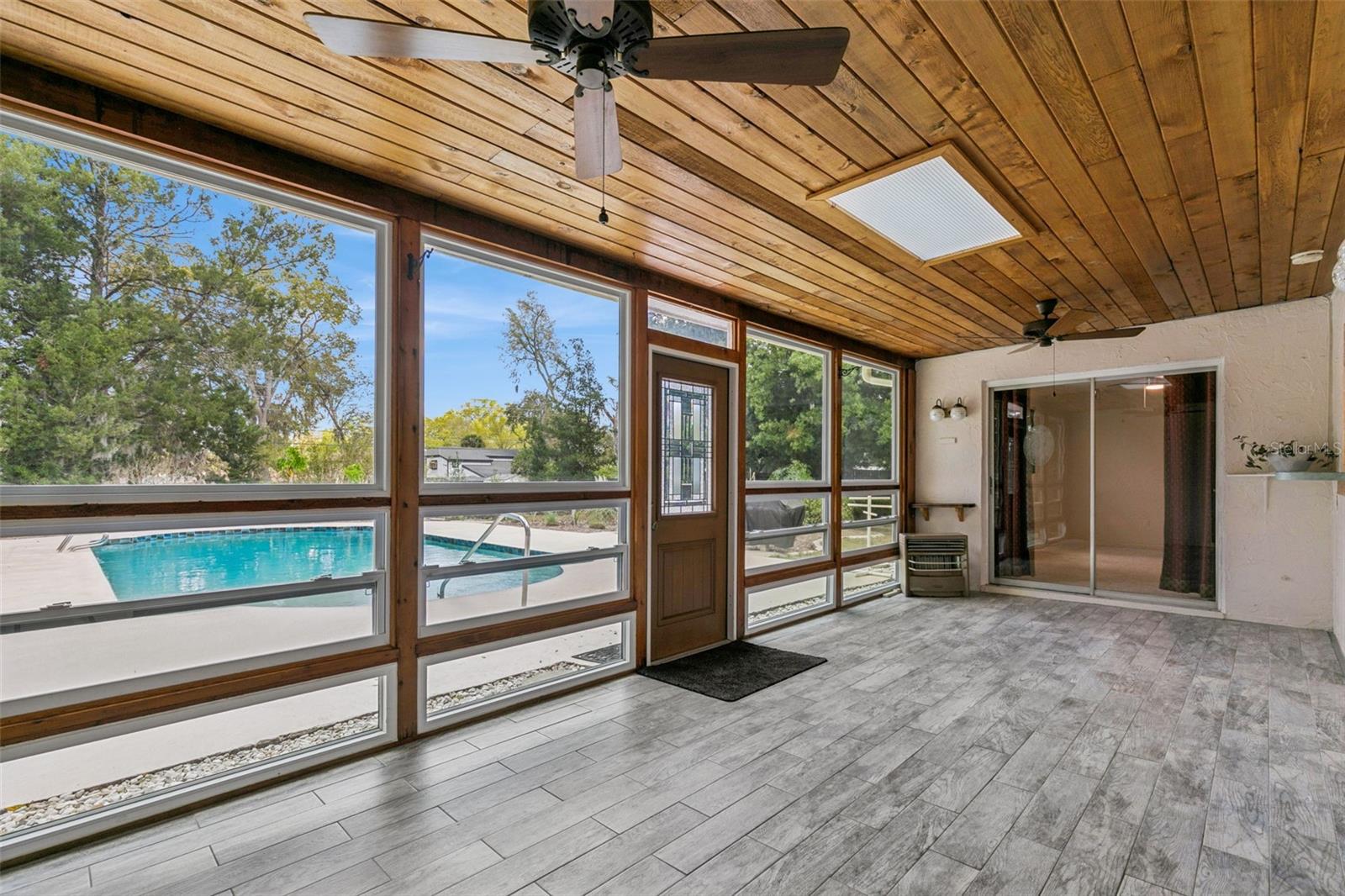 Image 30 of 50 For 113 Rose Briar Drive