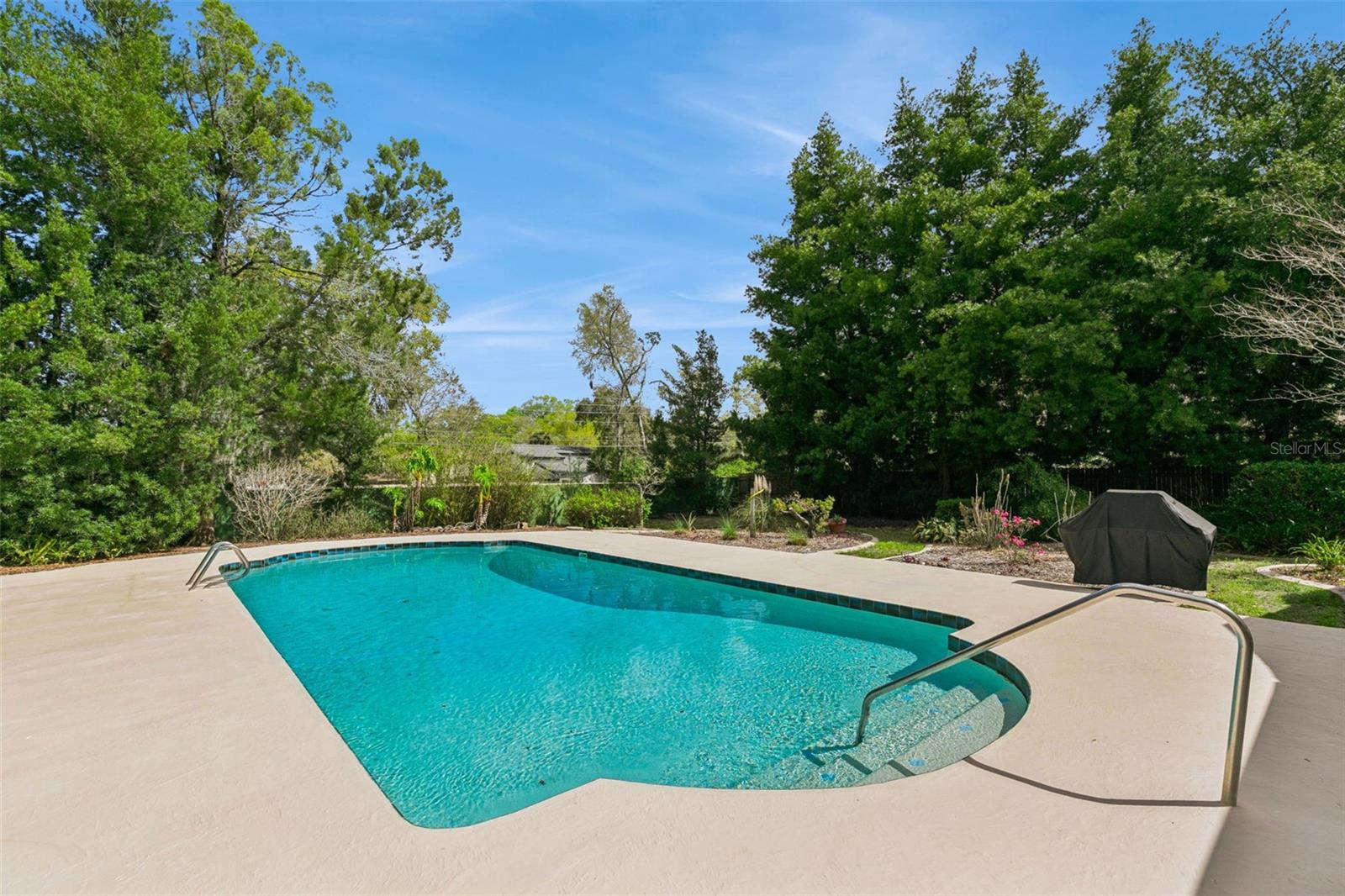 Image 34 of 50 For 113 Rose Briar Drive