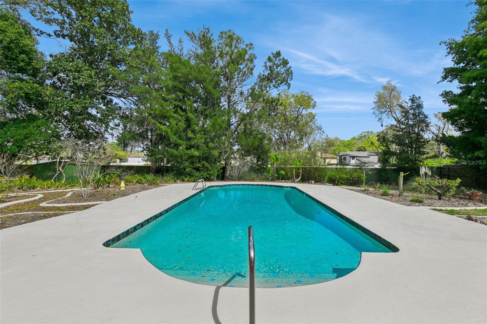 Image 35 of 50 For 113 Rose Briar Drive